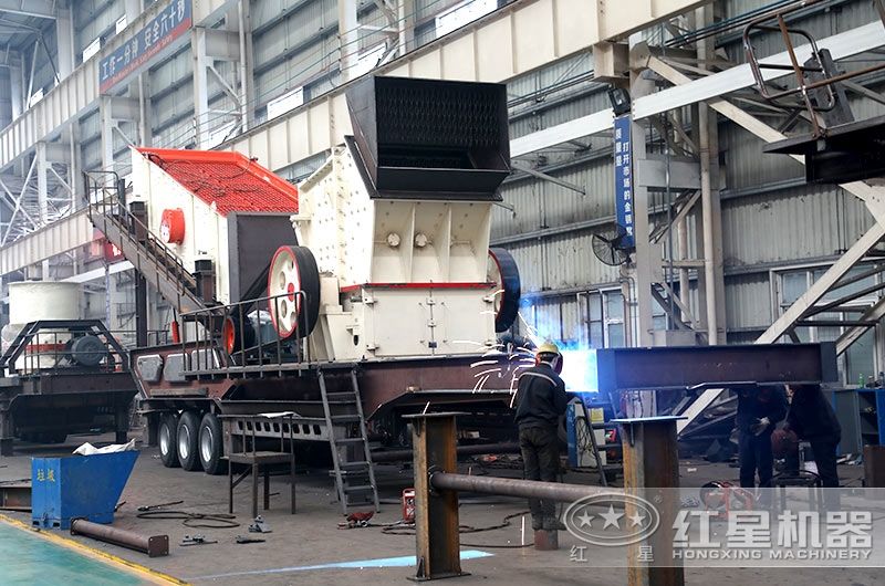 時(shí)產(chǎn)150噸建筑垃圾移動破碎機(jī)，可定制